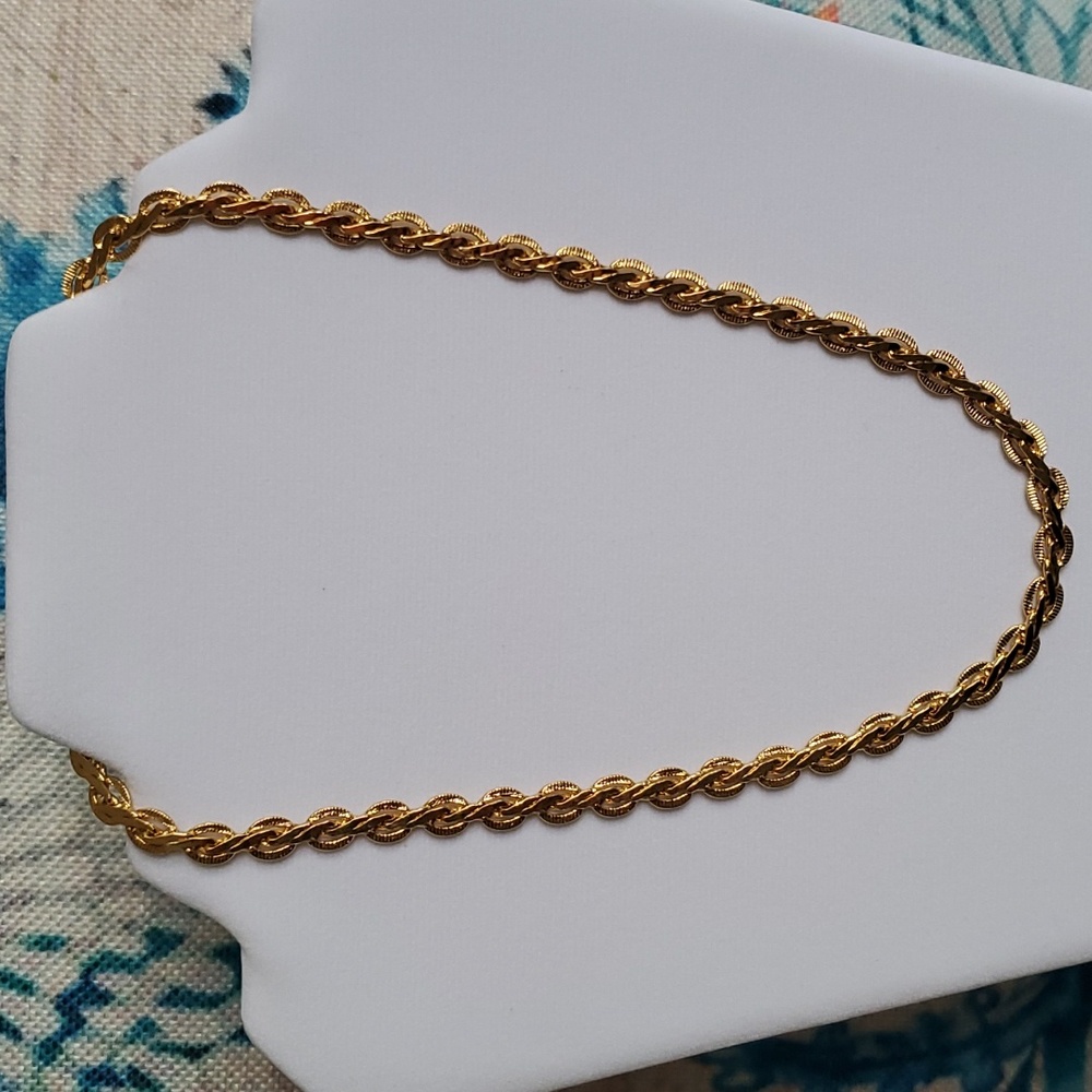 Vintage 80's Goldtone Link Chain - Picture 4 of 15